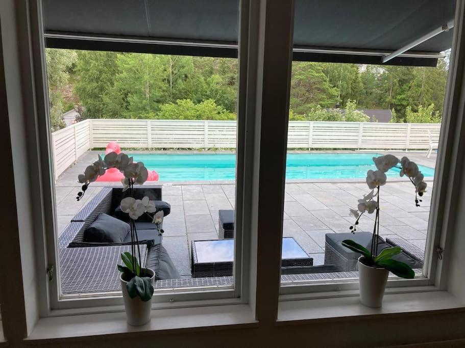 Villa Med Pool Och Bara 600M Till Havet! Trosa Exteriér fotografie